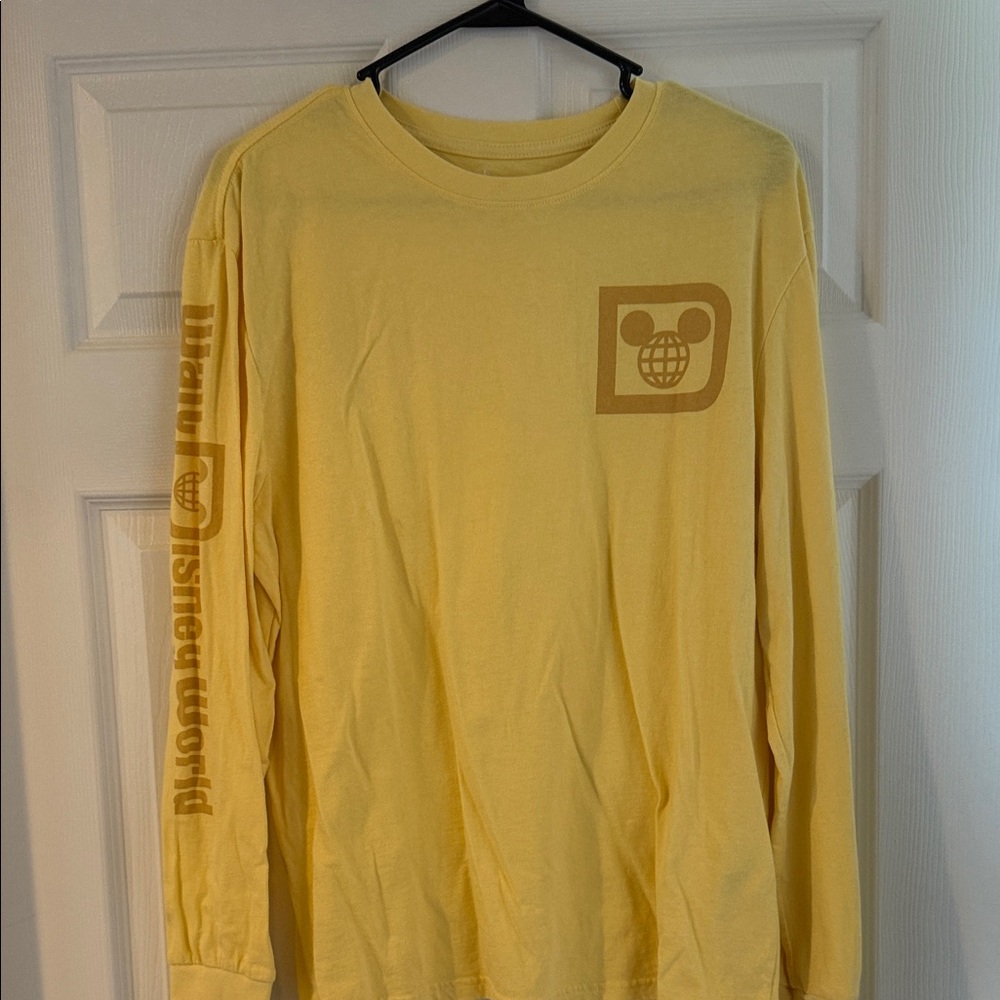 Disney Men's Long-Sleeve Graphic Tee in Yellow
